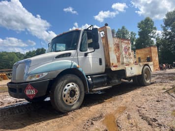 Main image International 4300